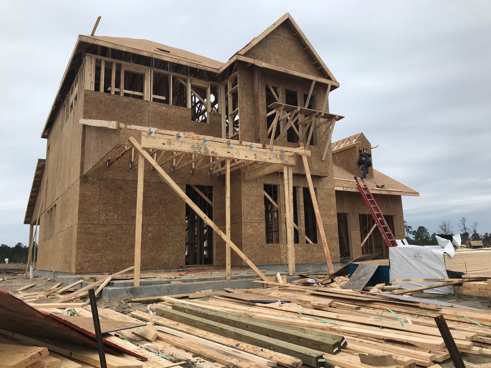 Carnes Crossroads house under construction